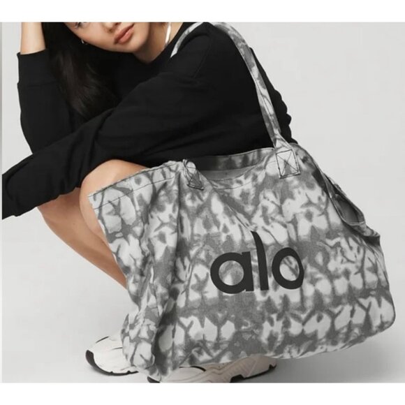 ALO Yoga Handbags - Alo Yoga Grey Tie Dye Canvas Tote Travel Bag Beach Athletic Shopper Large